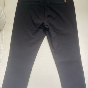 NWOT black pull on skinny Guess pant size S